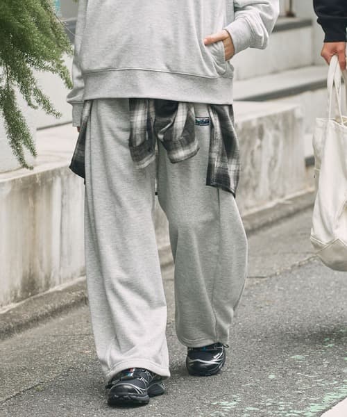 アッシュグレー