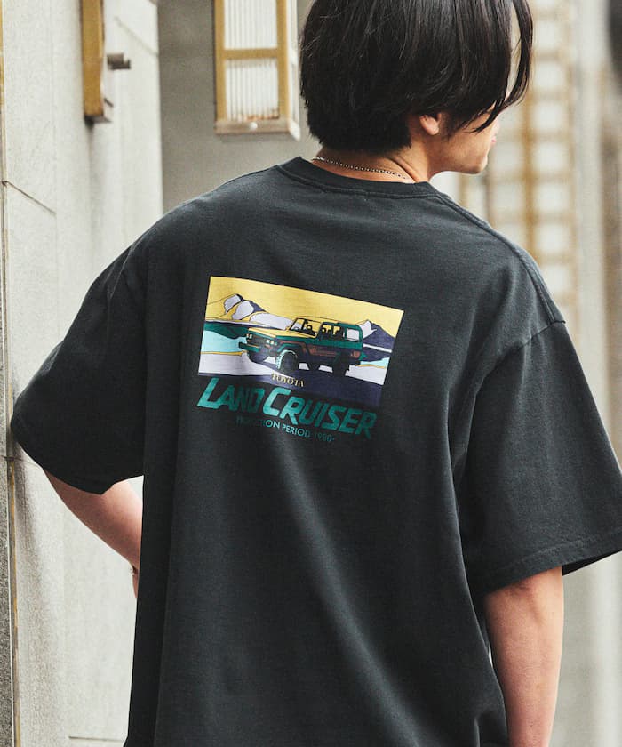 ブラック