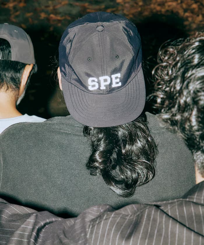 SPE × FREAK'S 反光印花標誌棒球帽