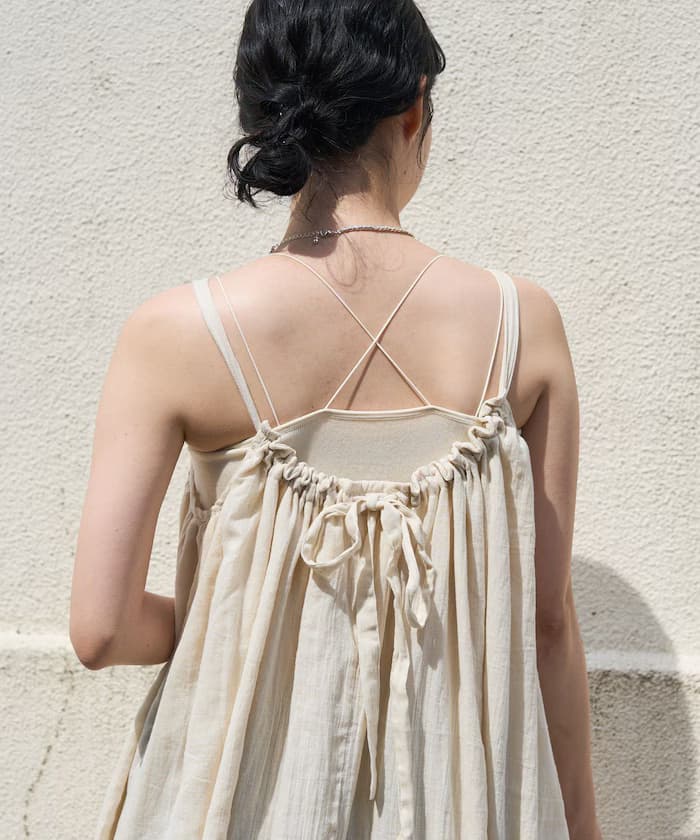 設計伸縮細肩帶杯墊背心