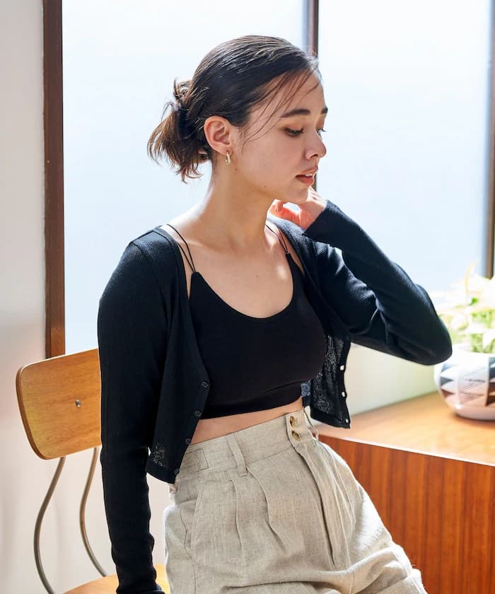 設計伸縮細肩帶杯墊背心