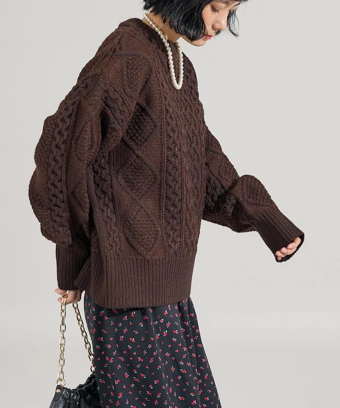 混搭麻花圓領針織衫