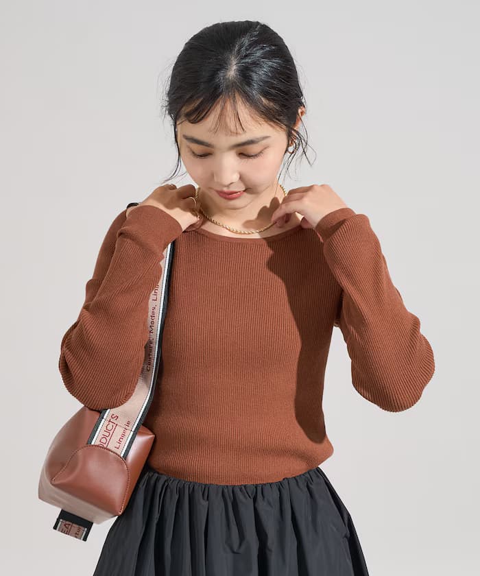 〈新色追加〉機洗絲綢入針織衫 船領設計