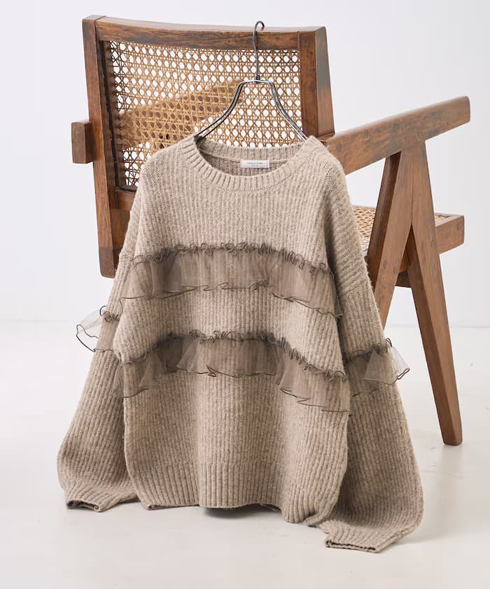 荷葉邊蕾絲拼接針織套頭衫