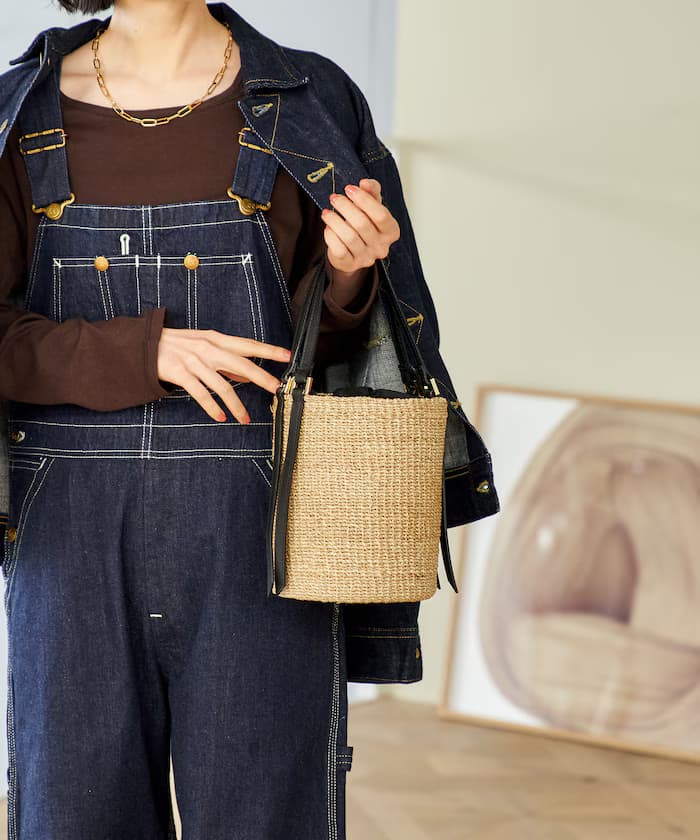 細緻亞巴卡麻編布桶型側背包