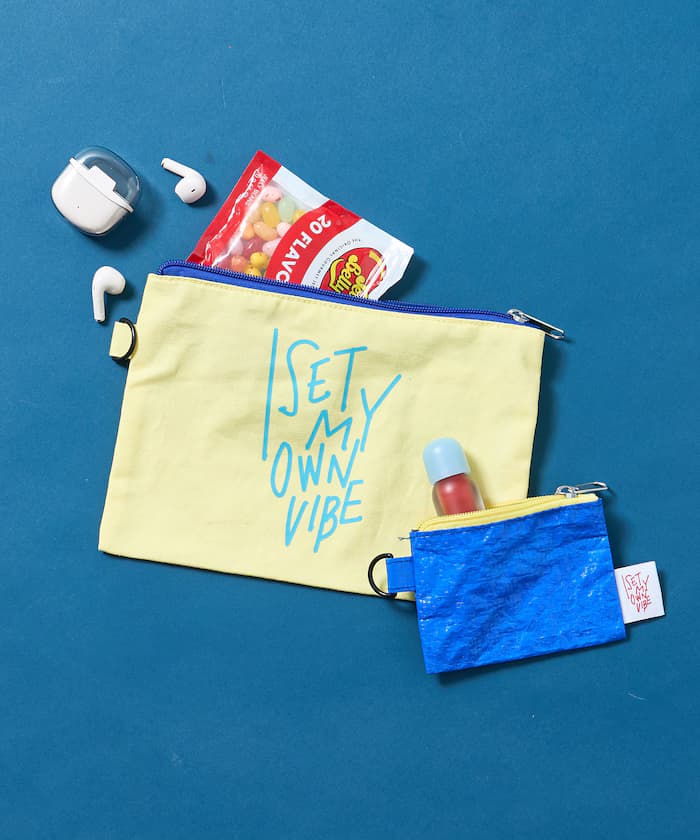 訊息標誌化妝包組合