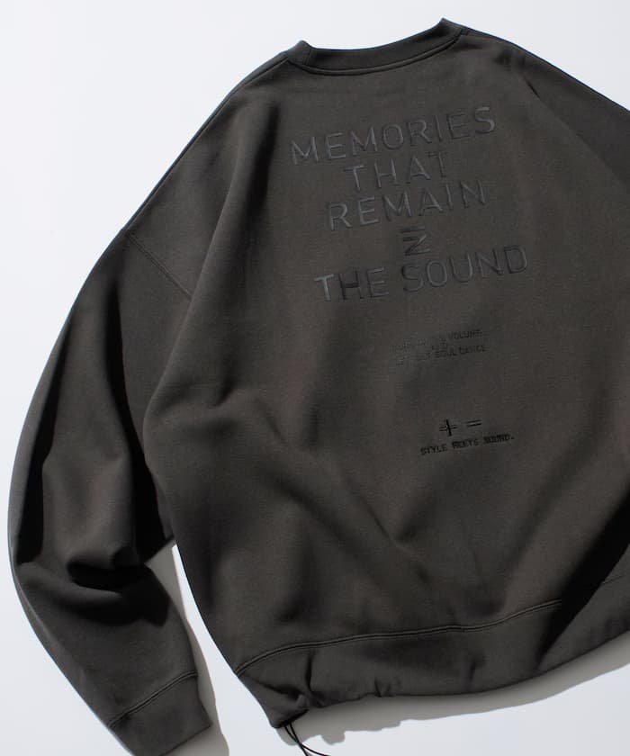 寬版刺繡胸口 後背印花 束繩下擺 圓領衛衣 【限定展開】