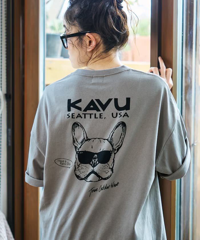 KAVU×FREAK'S STORE 別注寬版背後設計刺繡徽章T恤 / DOG【限定展開】