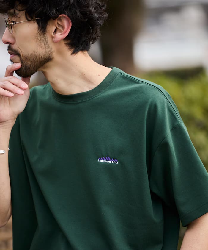THOUSAND MILE×FREAK'S STORE 聯名限定 小標誌刺繡 圓領 抗菌防臭 吸濕排汗 寬版T恤【限定款】