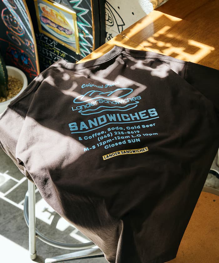LANDER SANDWICHES×FREAK'S STORE 寬版背部印花圓領T恤 【限定展開】