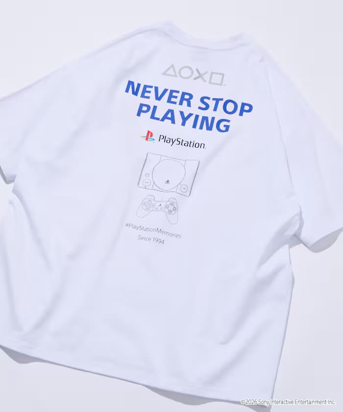 寬版標誌後背印花圓領T恤/PlayStation NEVER STOP【限定展開】