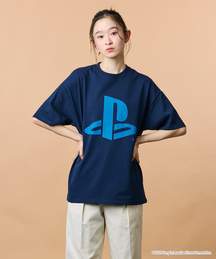 寬版 PlayStation LOGO 背部印花圓領T恤 【限定展開】