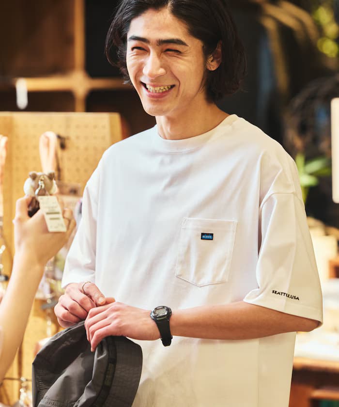 KAVU×FREAK'S STORE 別注 STORATECH 單點刺繡 圓領口袋T恤 【限定展開】