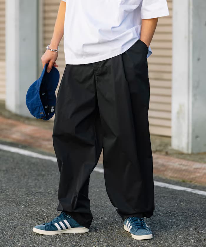 易護理面料寬版雙打褶斜紋褲/吸水速乾/UVカット 【限定展開】