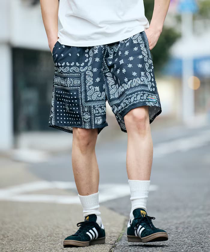 ブラックバンダナ