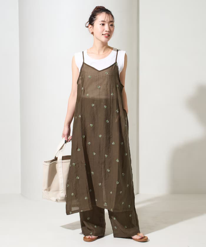 透視小花刺繡細肩帶連身裙【限定展開】