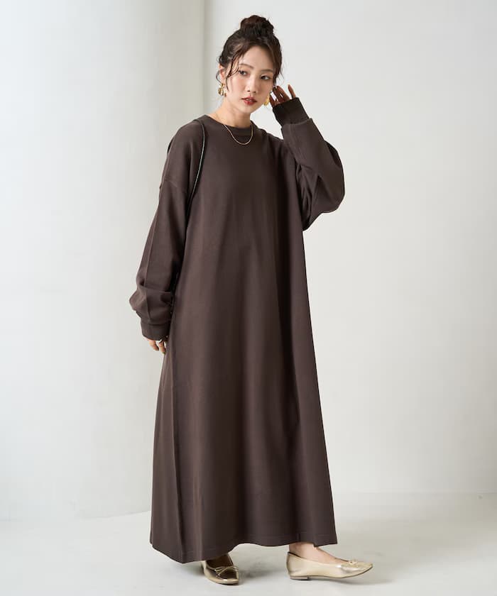 喇叭長裙針織衫連身裙【限定展開】