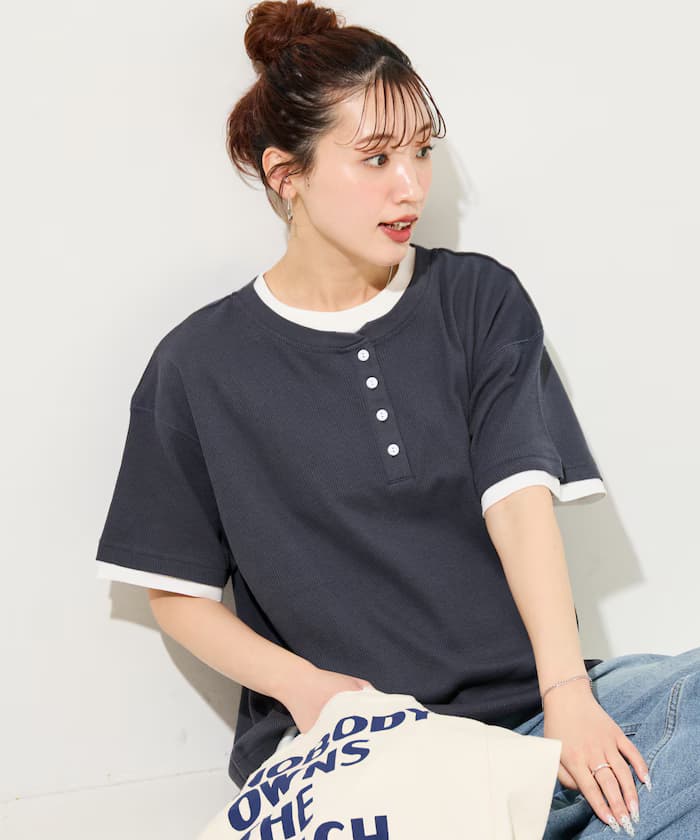 ネイビー