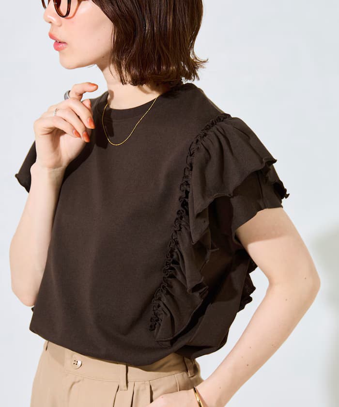 荷葉邊袖 T恤【限定展開】