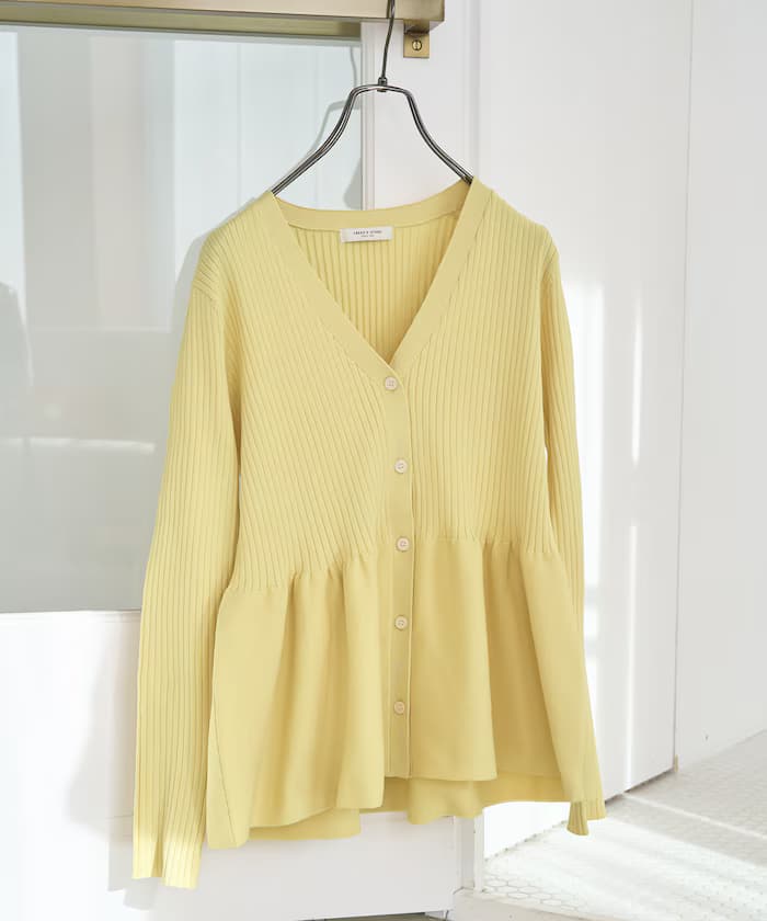 荷葉邊V領鈕扣針織開衫【限定展開】