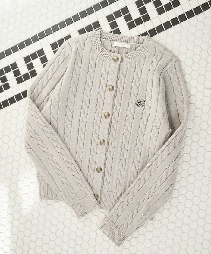 點綴刺繡纜線針織金鈕扣開衫【限定展開】