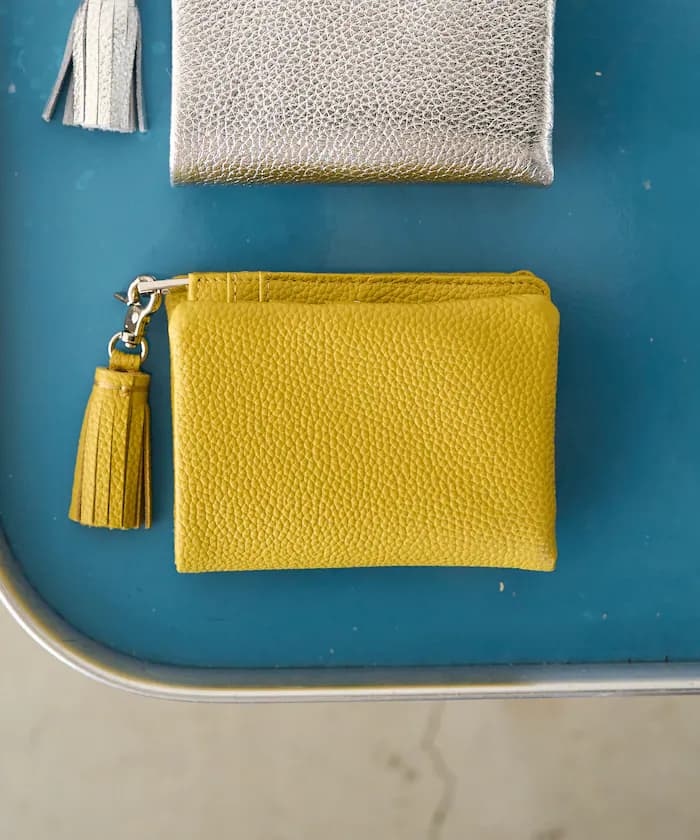 牛皮革流蘇掛飾迷你錢包【限定展開】