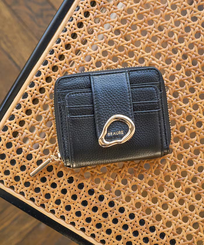 金屬飾扣二折短夾【限定展開】