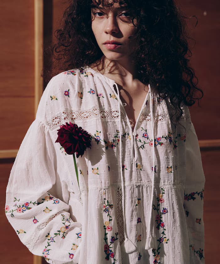 ドビー花刺繍×蕾絲洋裝