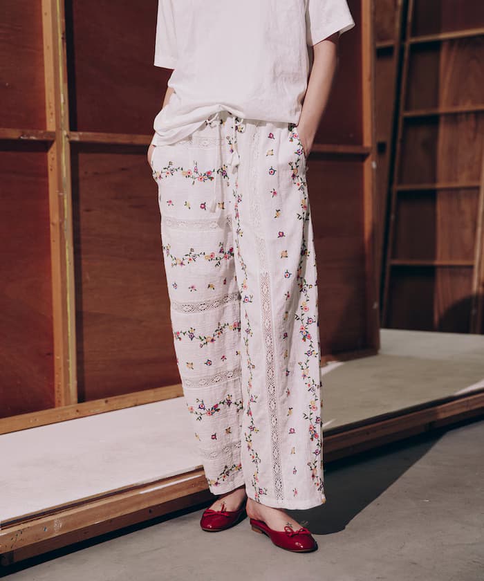 ドビー花刺繍×蕾絲褲子