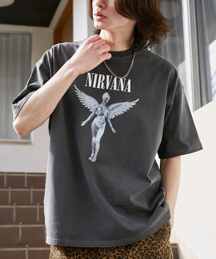 NIRVANA IN UTERO 樂隊T恤 限定展開