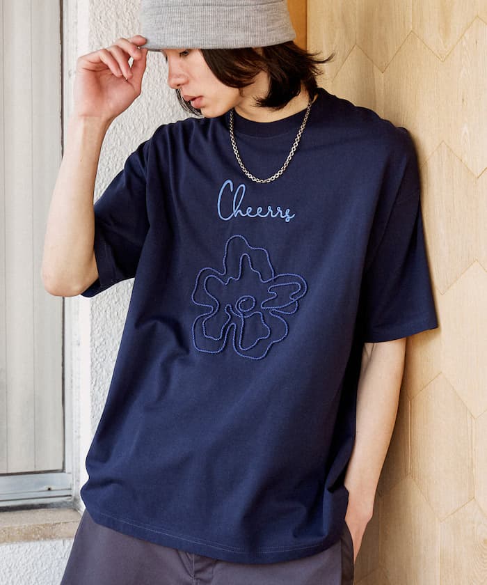 ＜機能性素材＞LOVE POP STUDIO 立體刺繡花卉T恤 限定展開