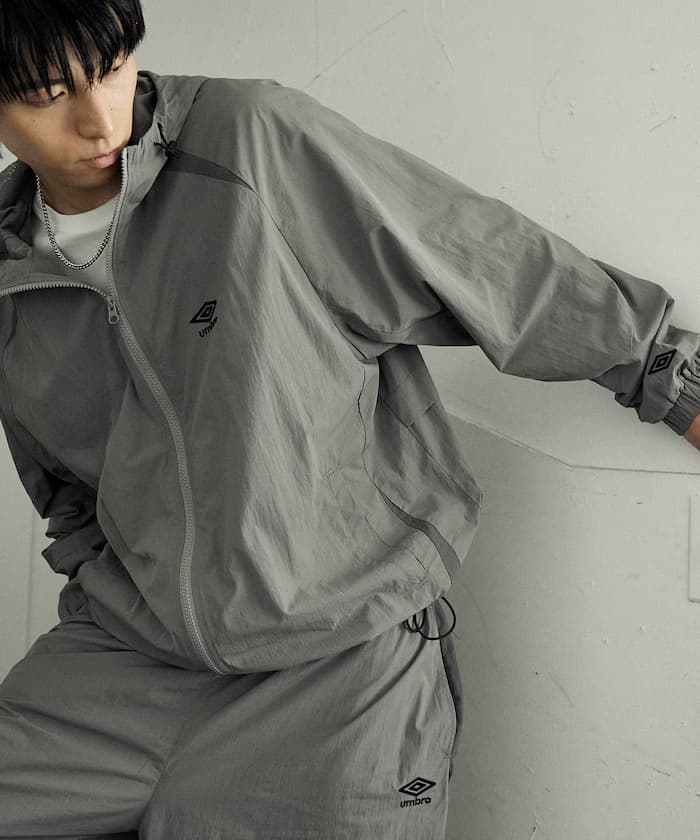 TECH 尼龍連帽夾克