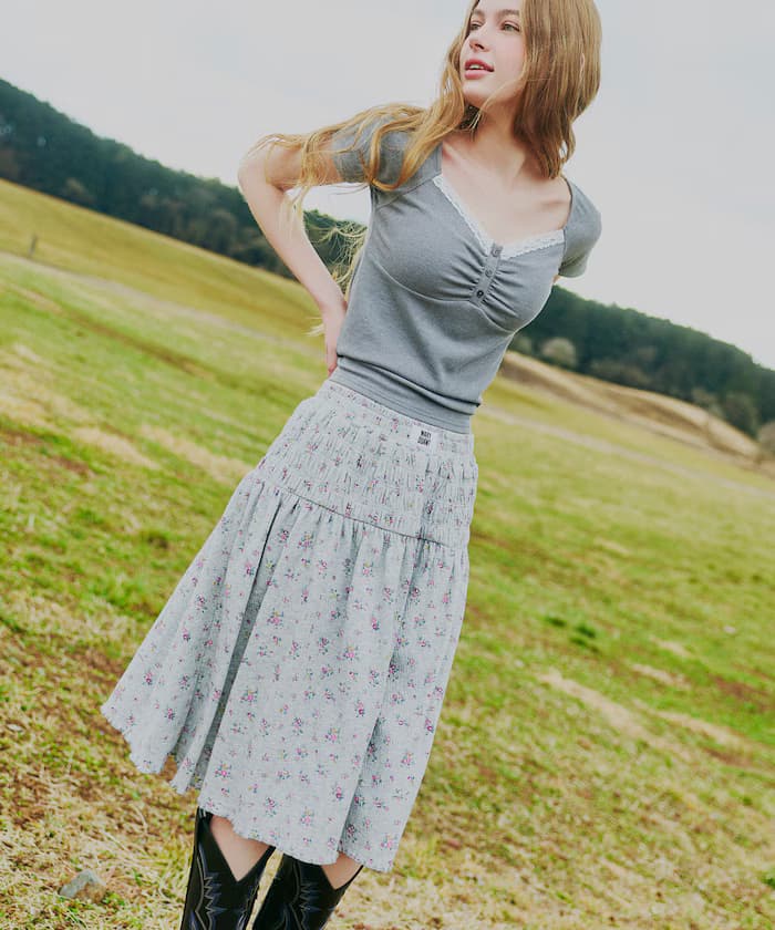 皺褶中長丈裙子 限定展開