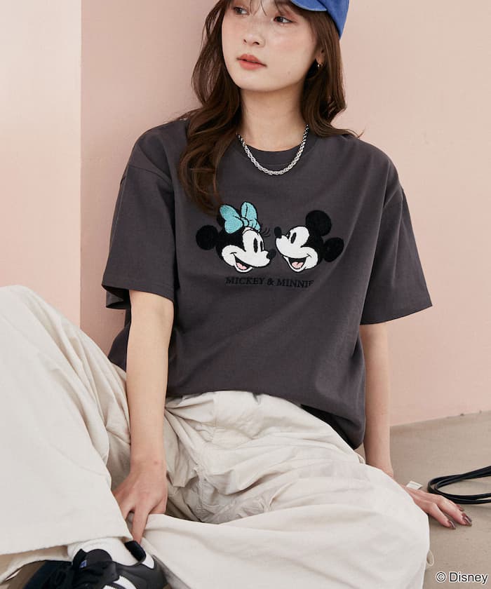 Mickey Mouse & Minnie Mouse 相良刺繡T恤 限定展開