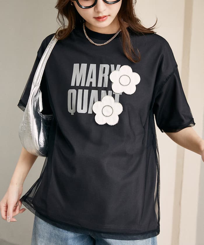 チャコールグレー