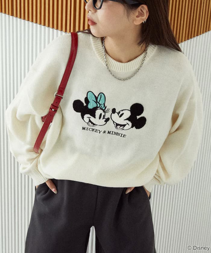 Mickey Mouse & Minnie Mouse 相良刺繡寬鬆版型針織衫 限定展開