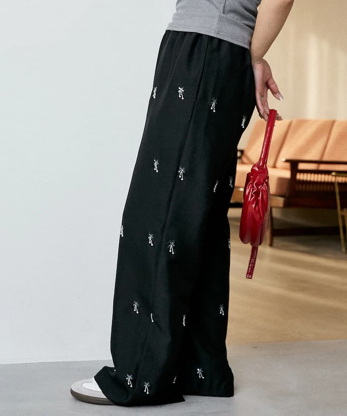 全珠繡鬆緊西裝褲 限定展開