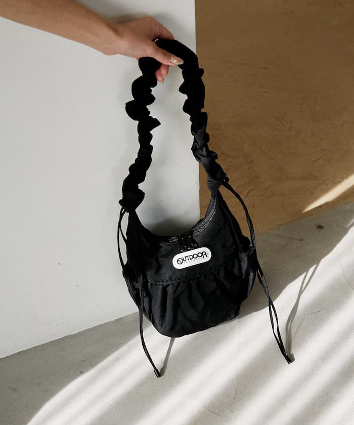 OUTDOOR PRODUCTS × PUBLUX 別注蛋形側背包 限定展開