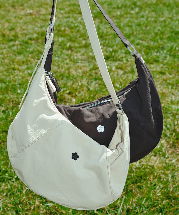 MARY QUANT×PUBLUX限定款 一點刺繡尼龍側背包