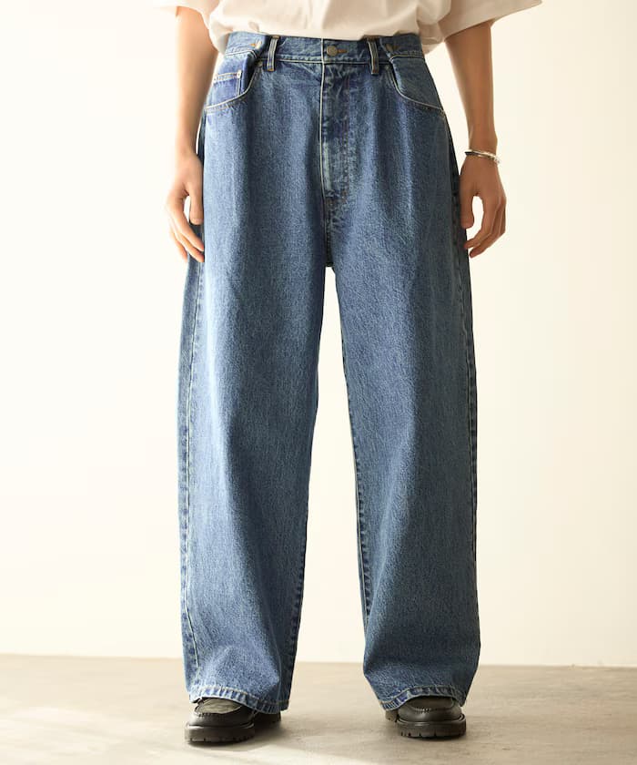 打褶設計日本丹寧 / 寬版剪裁