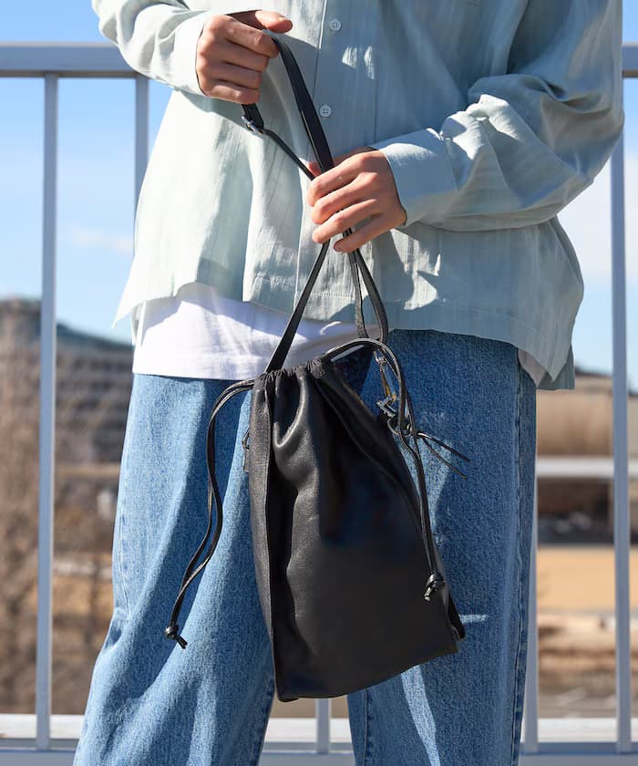 撥水皮革縱型巾着2WAY側背包