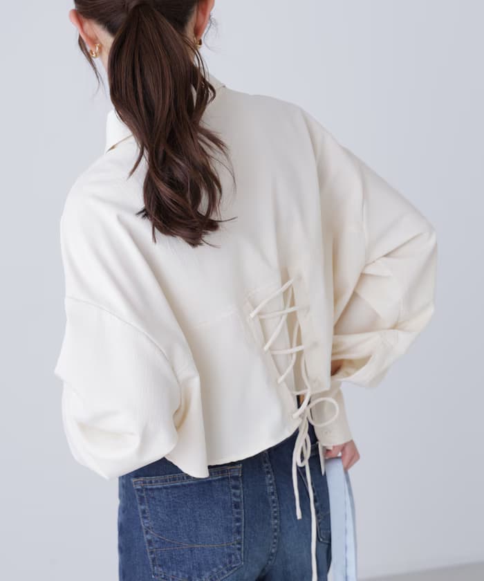 後蕾絲綁帶短版襯衫