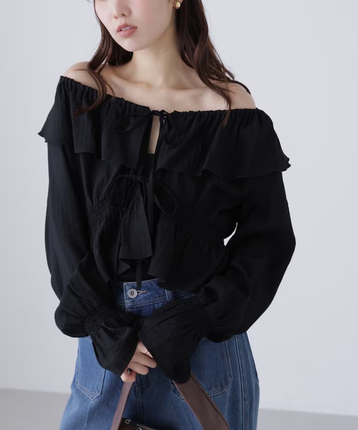 衿荷葉邊垂褶前開き罩衫