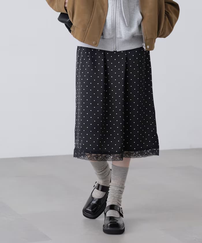 蕾絲緞面中長裙子