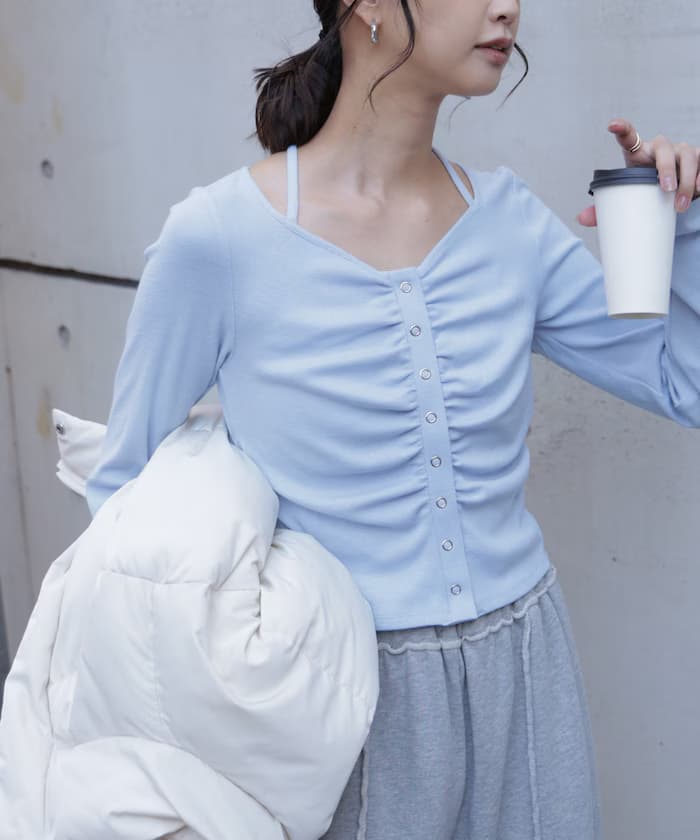 前褶皺領口剪裁上衣