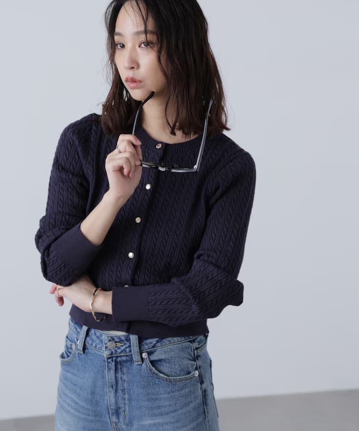 金鈕扣迷你ケーブル針織開衫