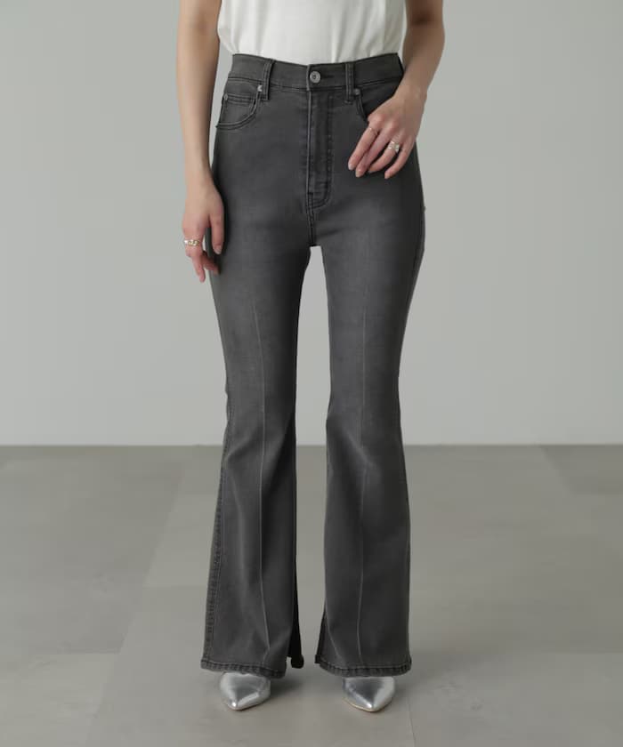 內開叉喇叭牛仔褲