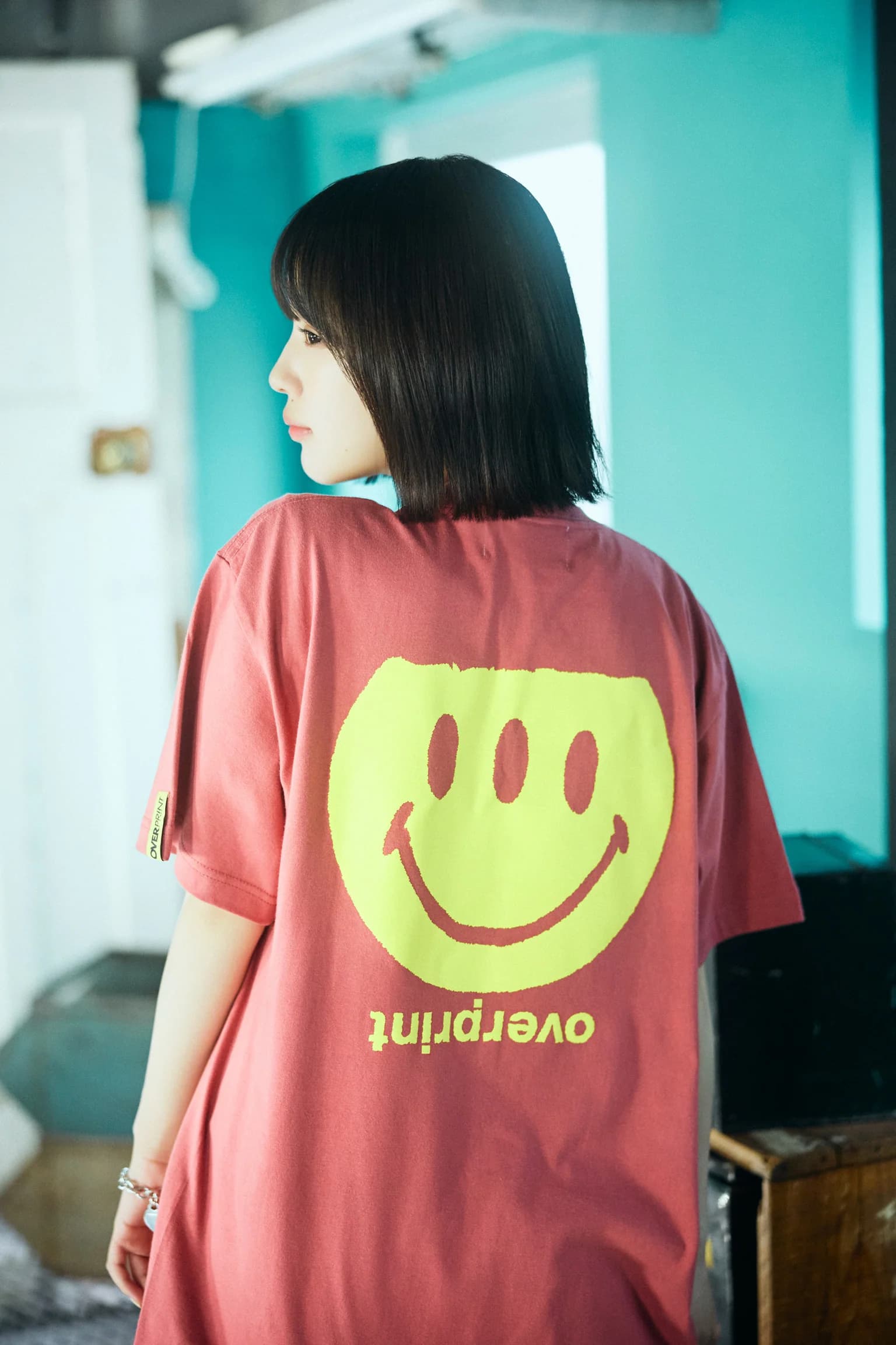 ICONIC TEE