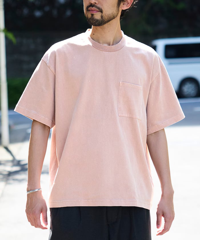 ピンク