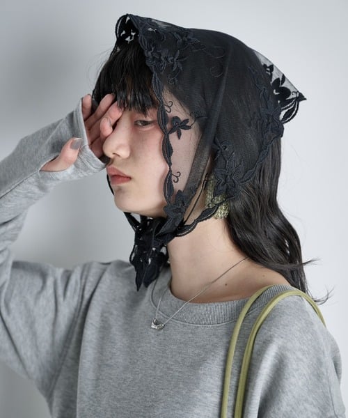 ブラック
